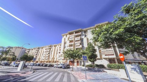 Foto 2 de Piso en venta en Los Almendros - El Limonero - El Tomillar, Málaga Capital