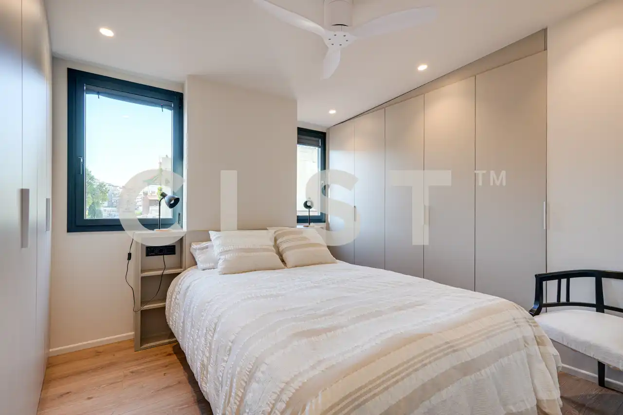Dormitori de Apartament de lloguer en Barcelona amb Aire condicionat, Calefacció i Parquet