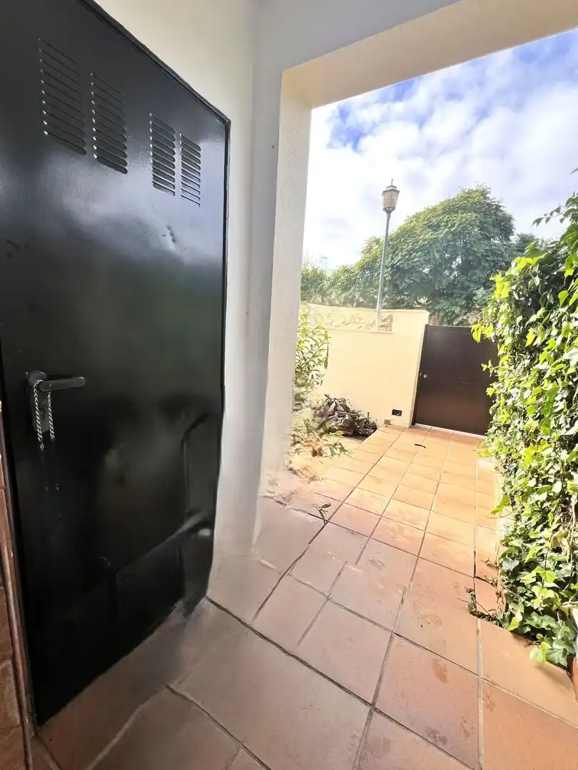 Jardín de Casa adosada en venta en Ayamonte con Aire acondicionado, Terraza y Trastero