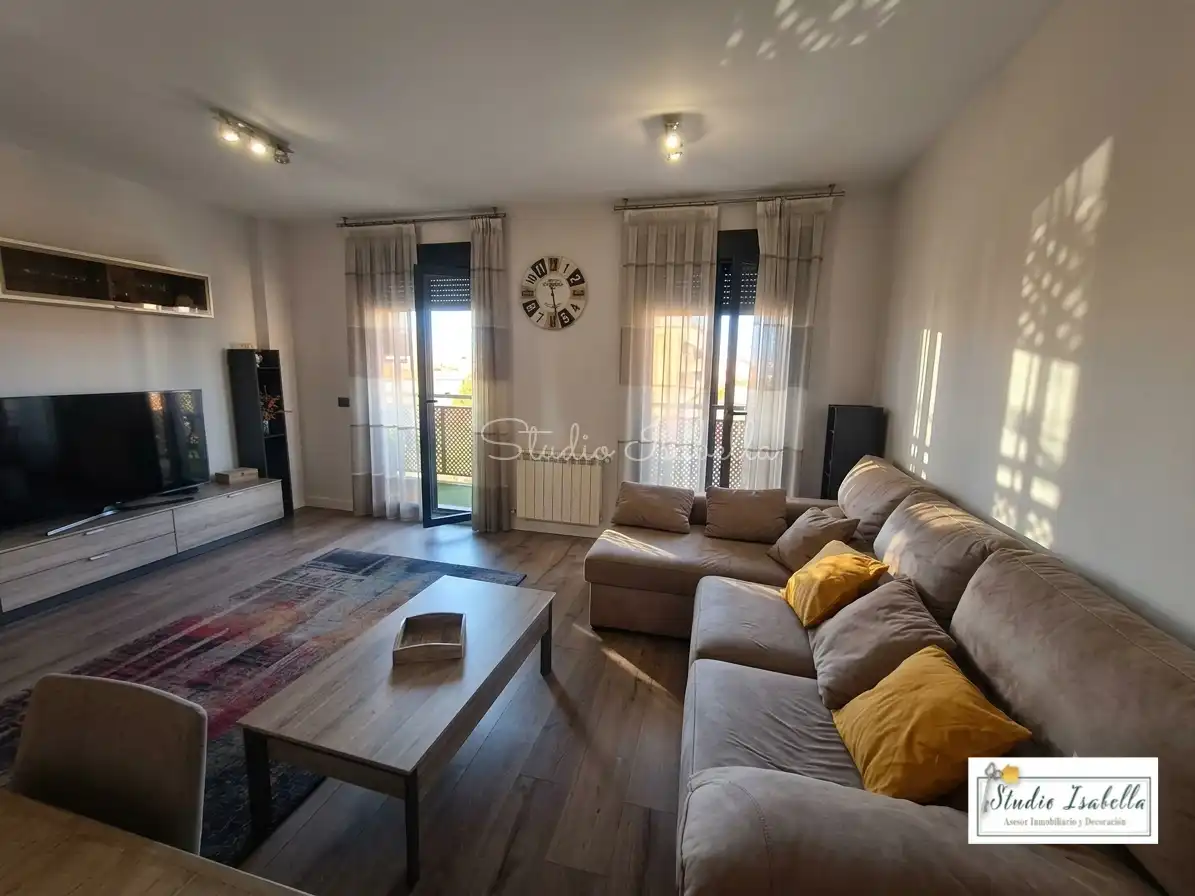 Flat with balcony to rent in Calle Río Arlés, imagen 5