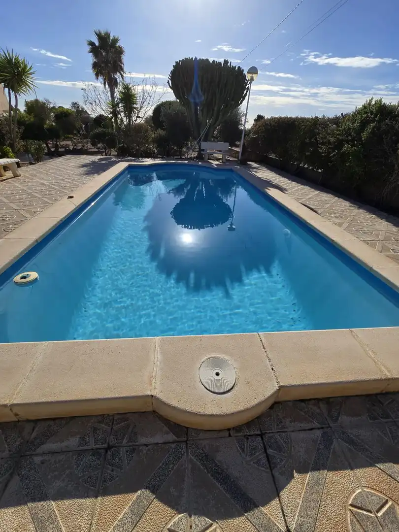 Swimming pool of Houses for sale in San Vicente del Raspeig / Sant Vicent del Raspeig  with Air Conditioner, Private garden and Terrace