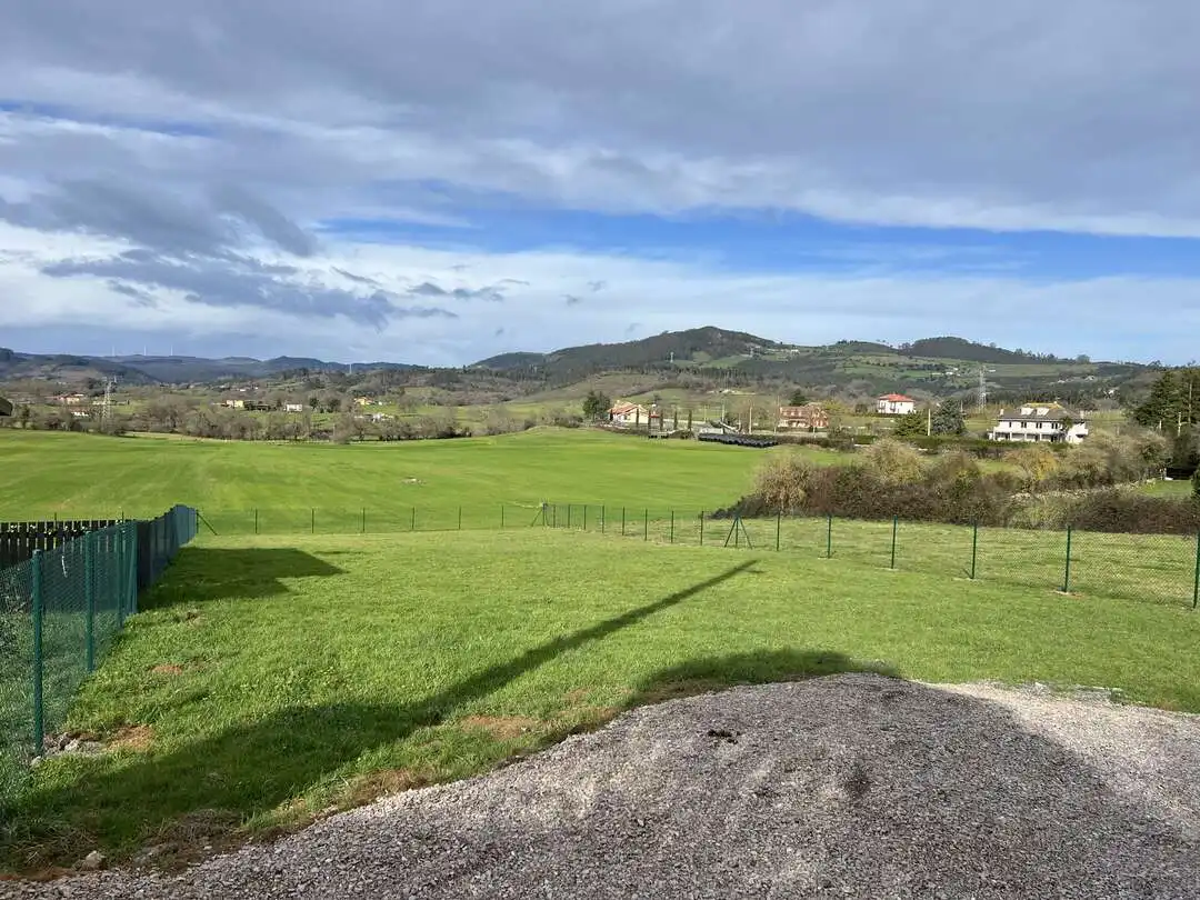 Terrenys i solars en venda a Llanera, imagen 3