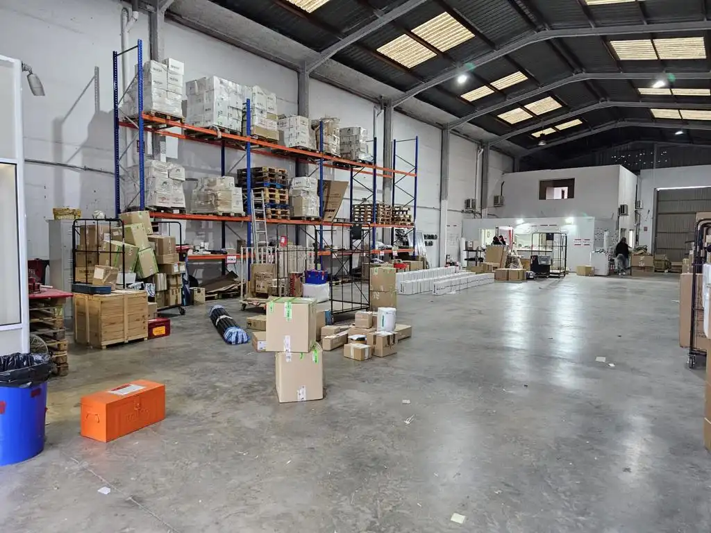 Industrial buildings for rent in Carrer 10, 6, Montepilar