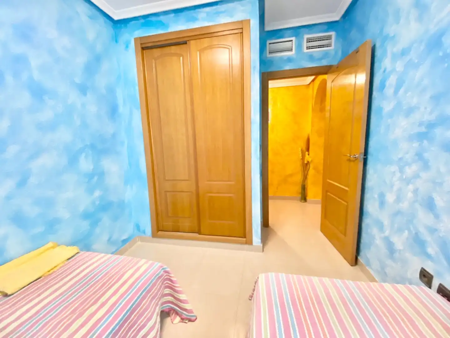 Bedroom of Attic for rent in Guardamar del Segura  with Air Conditioner, Heating and Furnished