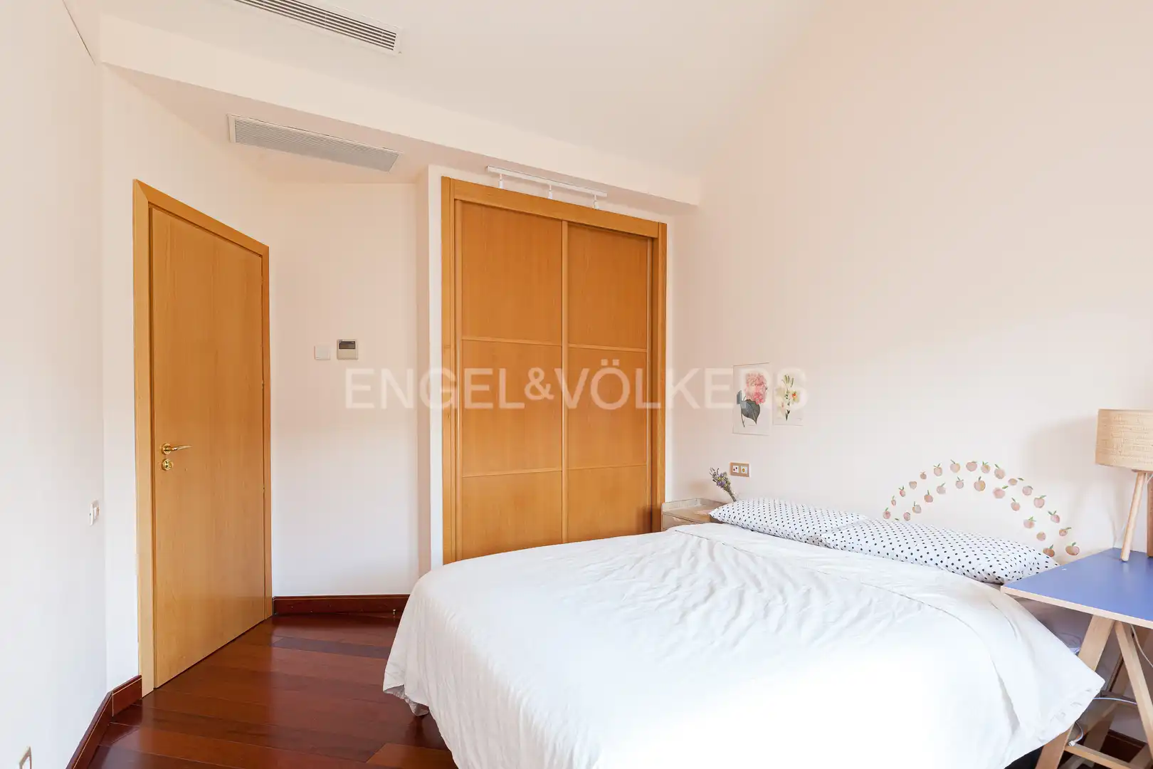 Habitación de Casa o chalet de alquiler en Pozuelo de Alarcón con Aire acondicionado, Calefacción y Jardín privado
