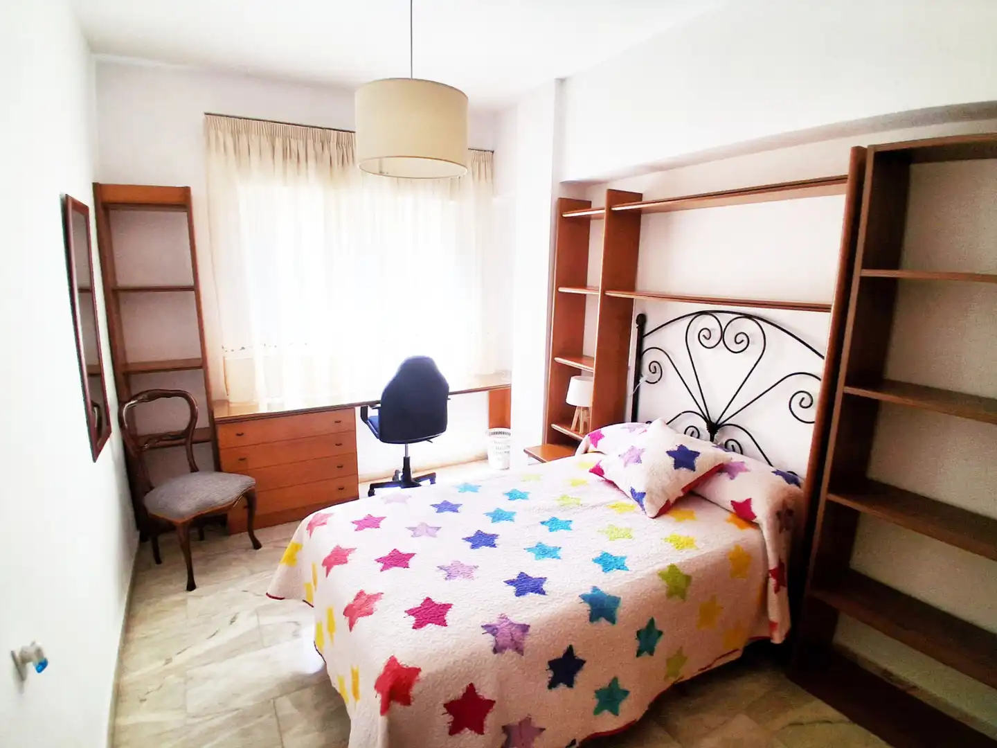 Bedroom of Apartments for rent in Granada  with Air Conditioner, Furnished and Oven