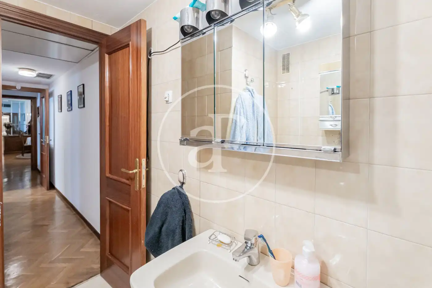 Baño de Piso en venta en Madrid con Aire acondicionado, Calefacción y Terraza