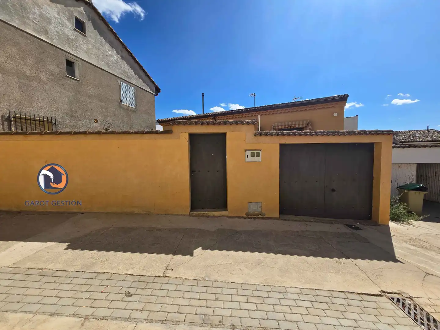 Vista exterior de Casa o chalet en venta en Salmerón con Calefacción y Jardín privado