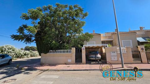 Foto 2 de Casa adosada en venda a Carrer la Palomina, 19, El Moncayo - El Pòrtic, Alicante