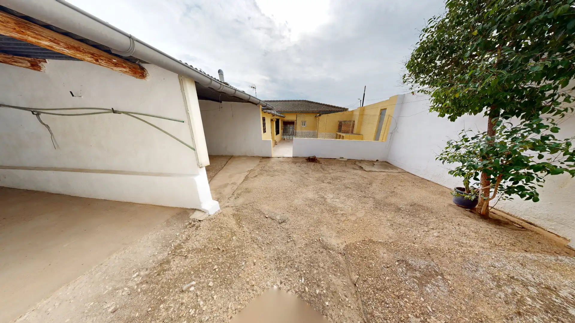 Casa adosada en venta en Hellín con Jardín privado, Trastero y Amueblado