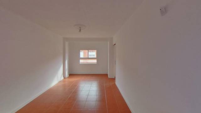 Piso en Venta en C/ Padre Viñas en Els Orriols