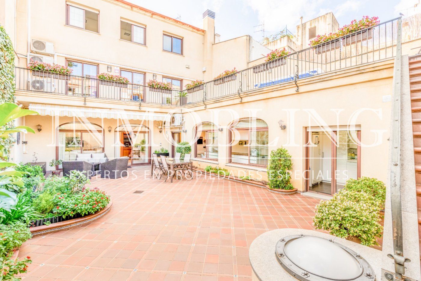 Terrassa de Casa o xalet en venda en Mataró amb Aire condicionat, Calefacció i Jardí privat