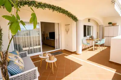 Apartamento con piscina en venta en Elviria - Cabopino