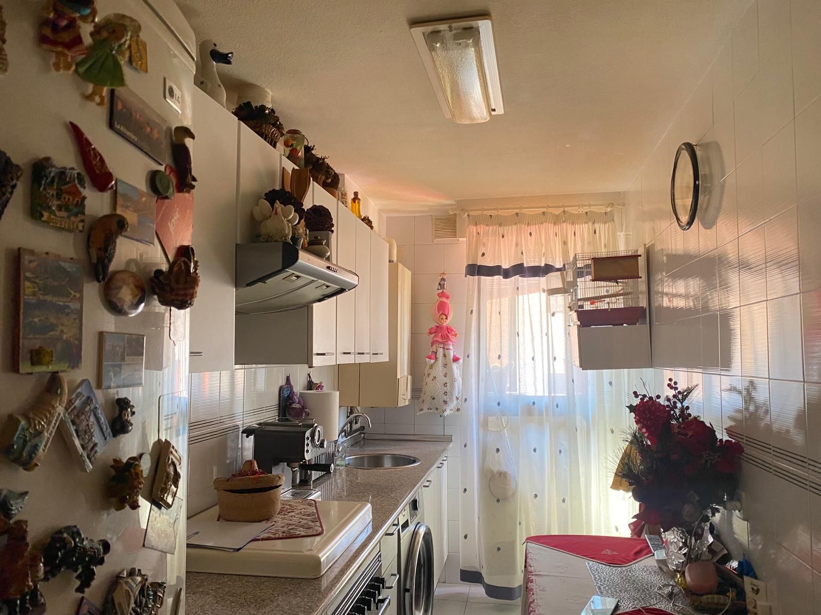 Kitchen of Flat for sale in  Madrid Capital  with Air Conditioner, Heating and Parquet flooring