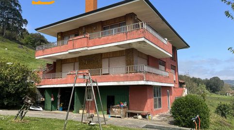 Chalet en venta en Voto, 8 dormitorios.