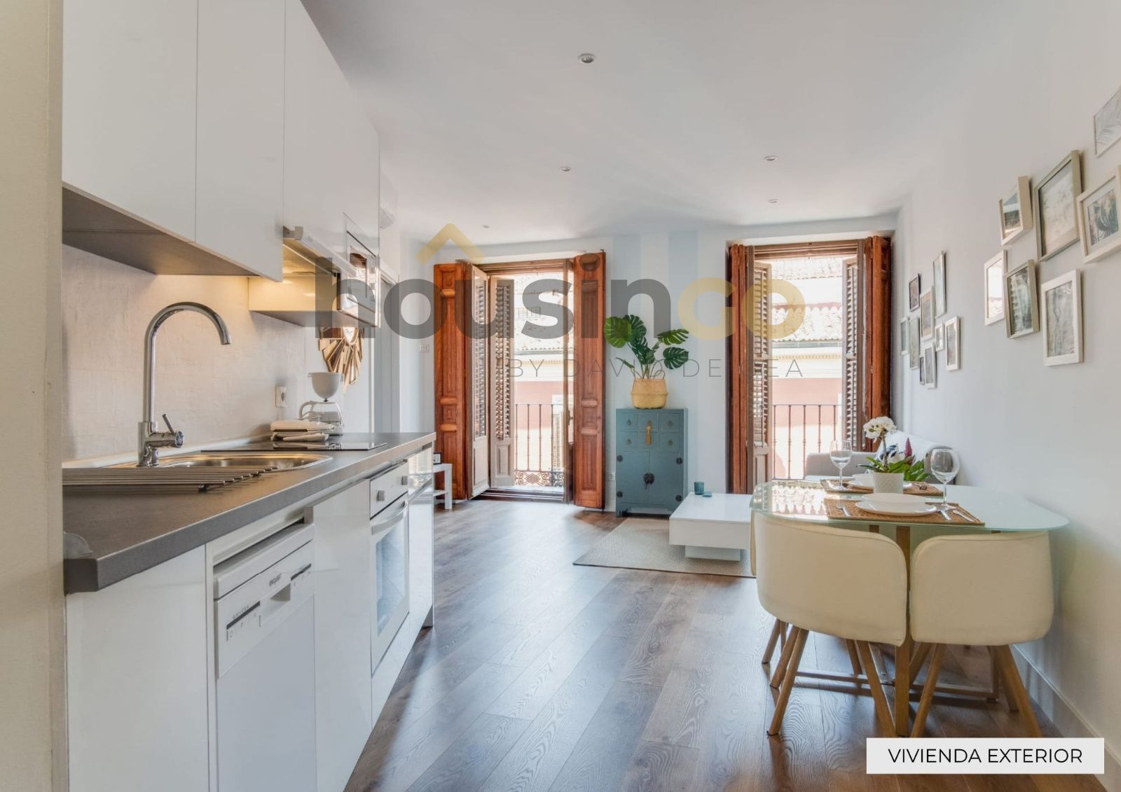 Kitchen of Flat for sale in  Madrid Capital  with Air Conditioner, Heating and Terrace