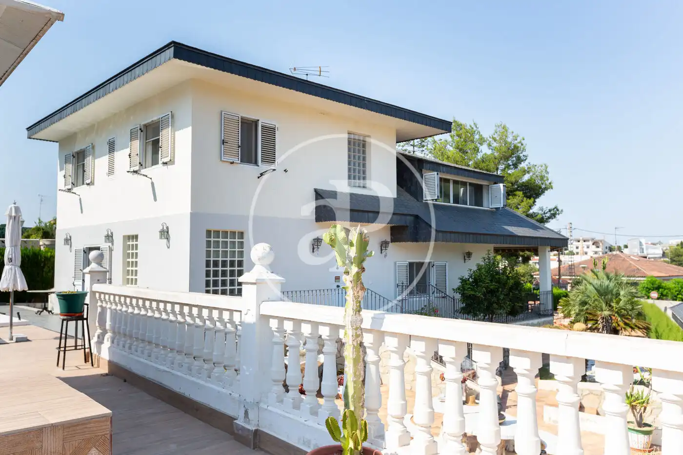 Vista exterior de Casa o chalet en venta en Chiva con Calefacción, Jardín privado y Terraza