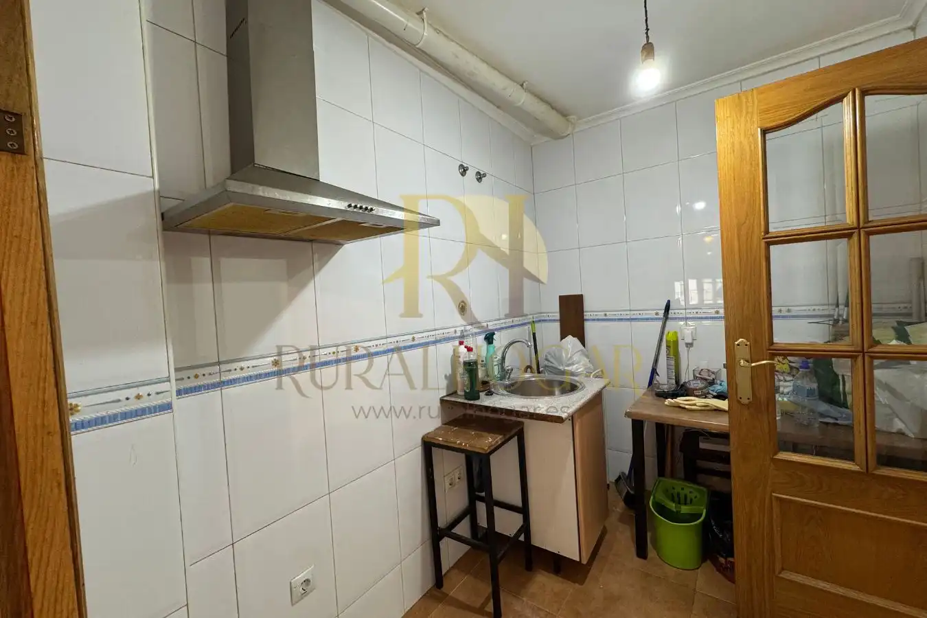 Cocina de Piso en venta en León Capital  con Trastero, Balcón y Alarma