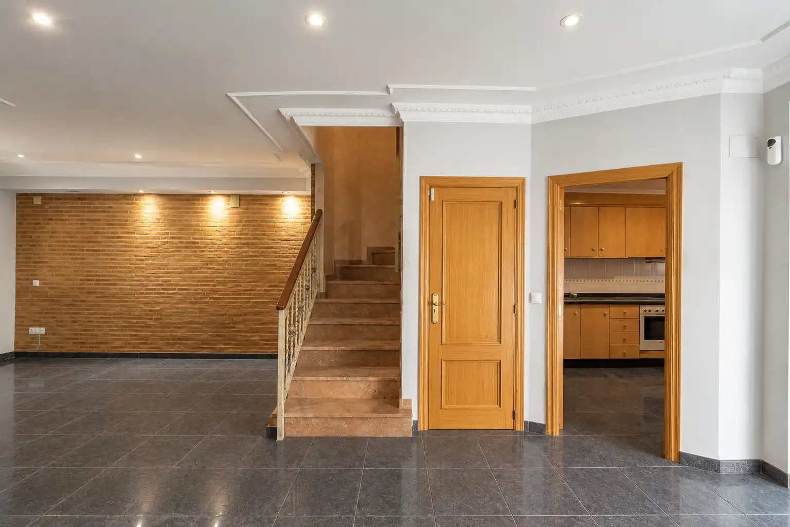 Casa o chalet en venta en Chiva con Jardín privado, Terraza y Piscina
