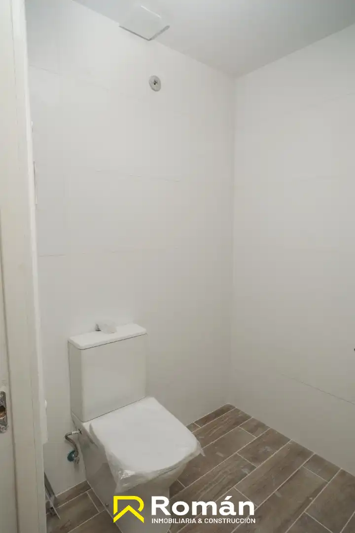 Baño de Piso en venta en Aranguren con Aire acondicionado, Calefacción y Terraza
