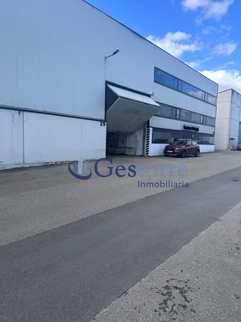 Parking de Nave industrial en venta en Siero