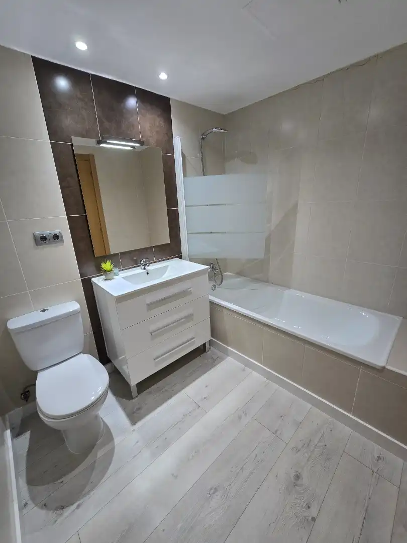 Bathroom of Flat for sale in Masdenverge, Tarragona