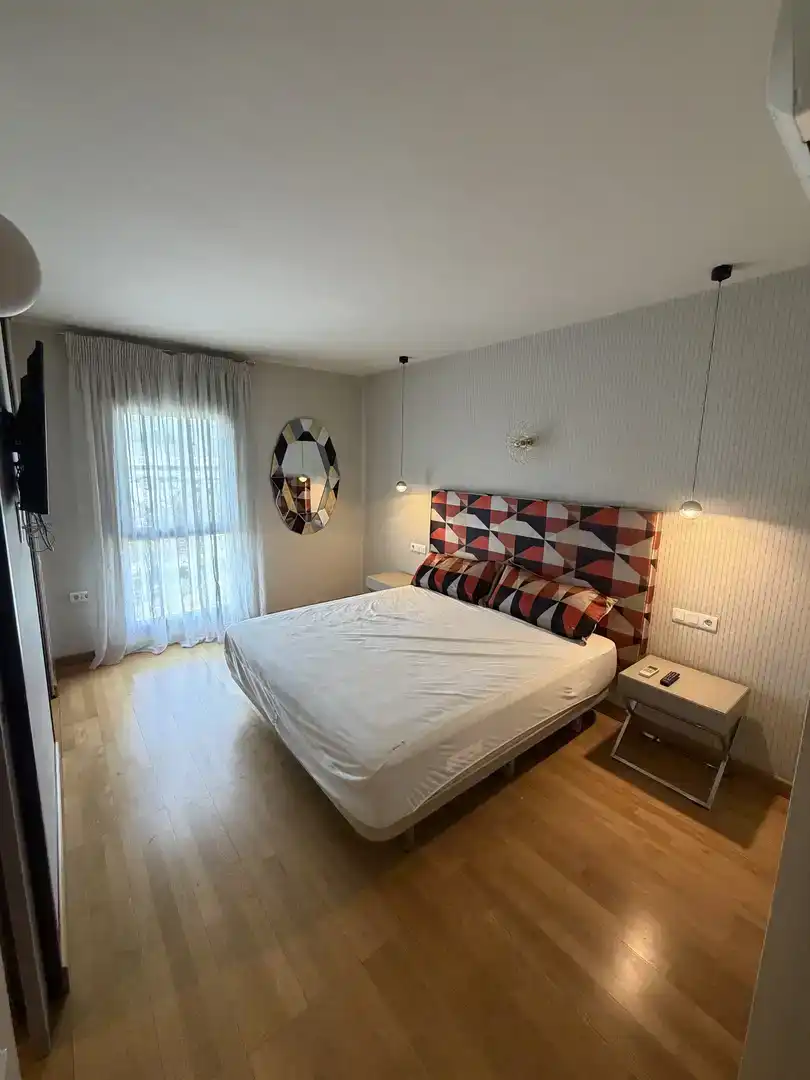 Schlafzimmer von Wohnung zur Miete in Jerez de la Frontera mit Klimaanlage, Schwimmbad und Balkon