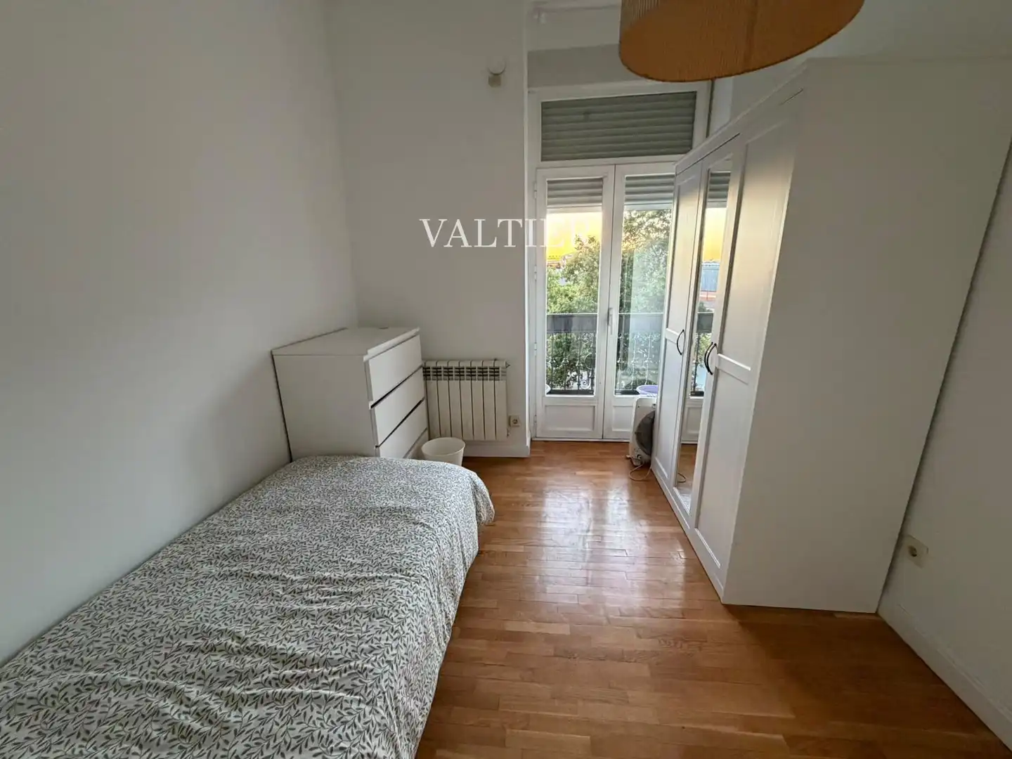 Flat for rent in ALFONSO XII, Jerónimos