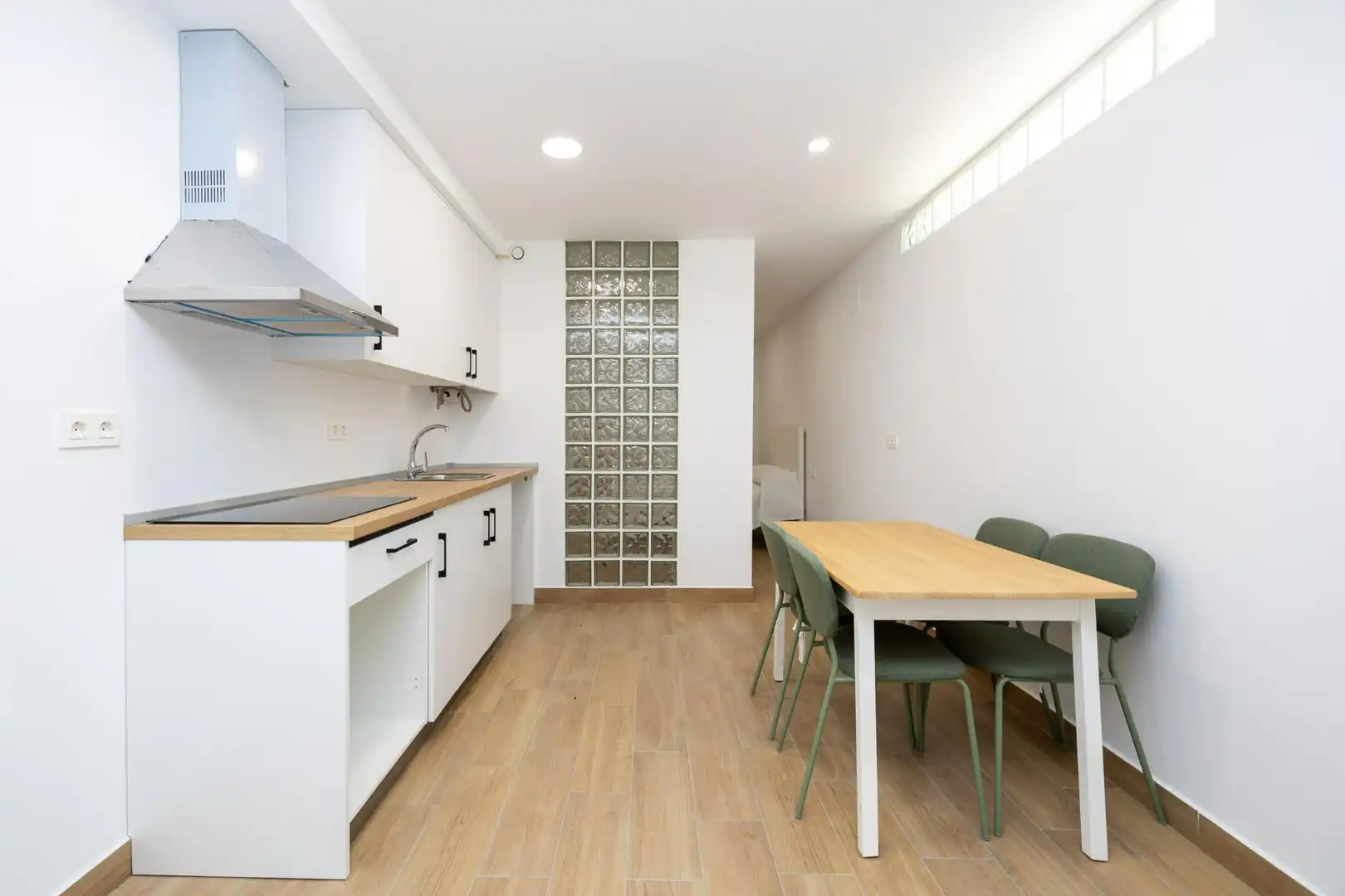 Cuina de Apartament en venda en Granada