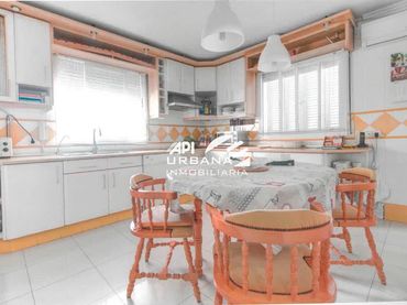 Maison avec jardin à vendre à Calle Pedro de Mena Gutiérrez
