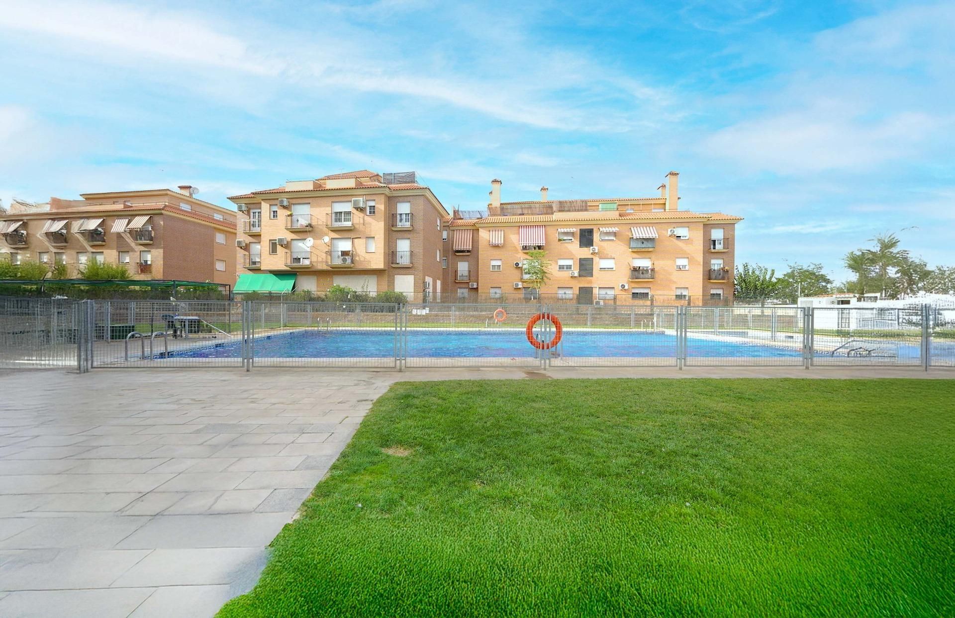 Exterior view of Planta baja for sale in Illescas  with Heating, Terrace and Storage room