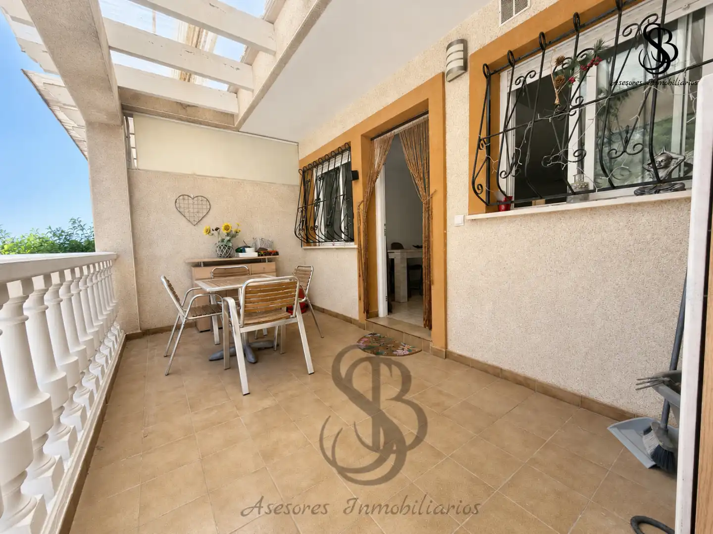 Terraza de Casa adosada en venta en Busot con Aire acondicionado, Calefacción y Jardín privado