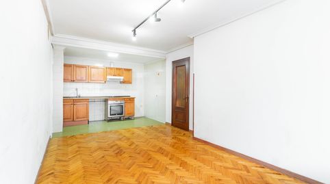 Foto 5 de Piso en venta en Silla Rey, 17, La Ería, Oviedo