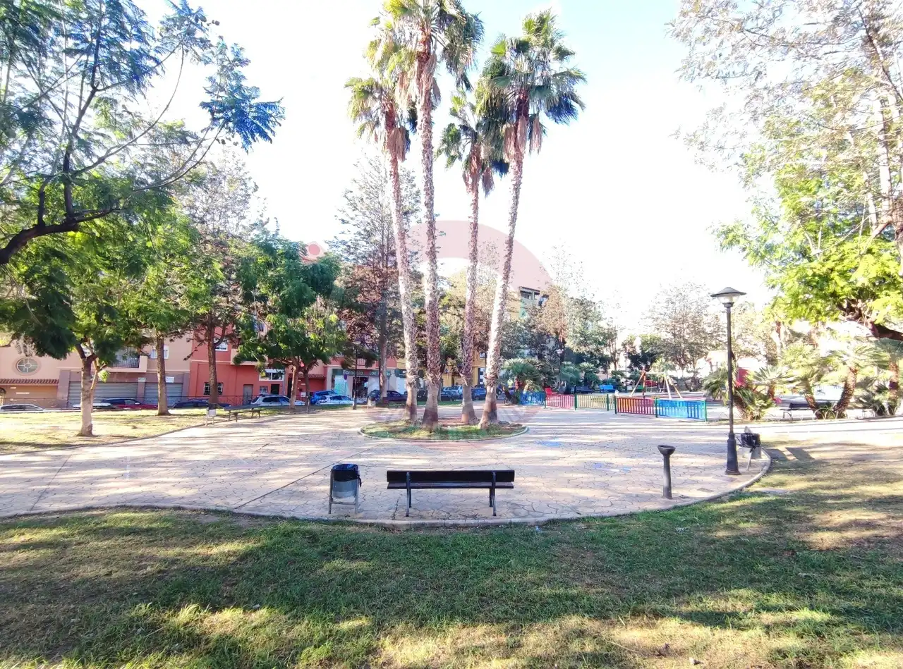Vista exterior de Local en venta en Vélez-Málaga