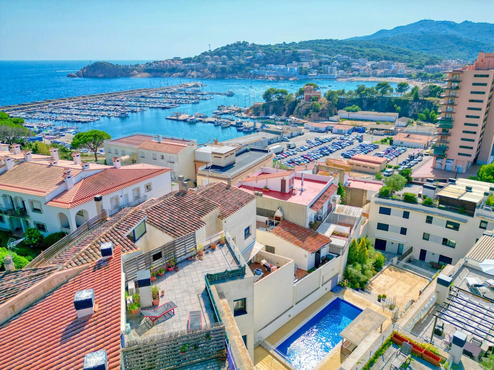 Exterior view of Duplex for sale in Sant Feliu de Guíxols  with Heating, Private garden and Swimming Pool