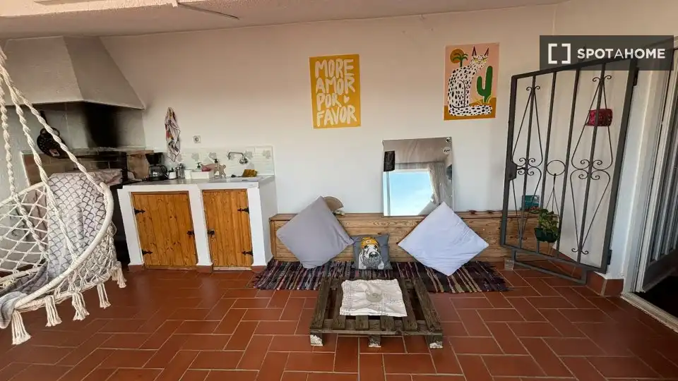 Flat for share in Pineda de Mar  with Air Conditioner, Heating and Furnished