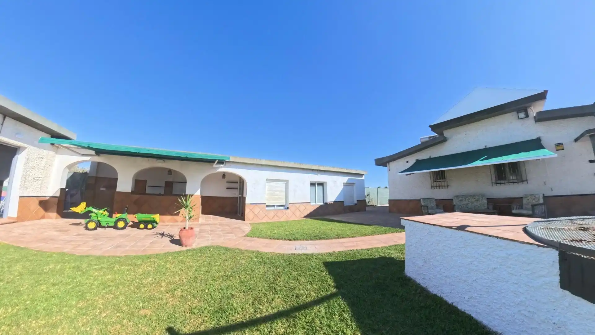 Country homes for sale in Camino PAGO AGUA DULCE, Aguadulce - Almadraba - Punta Candor