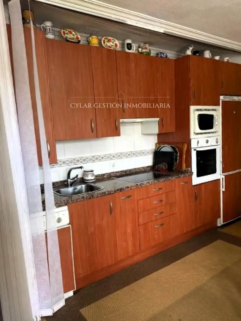 Cocina de Piso en venta en Salamanca con Calefacción, Terraza y Amueblado