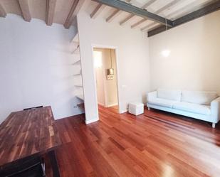 Living room of Flat to rent in  Barcelona Capital  with Air Conditioner, Heating and Furnished