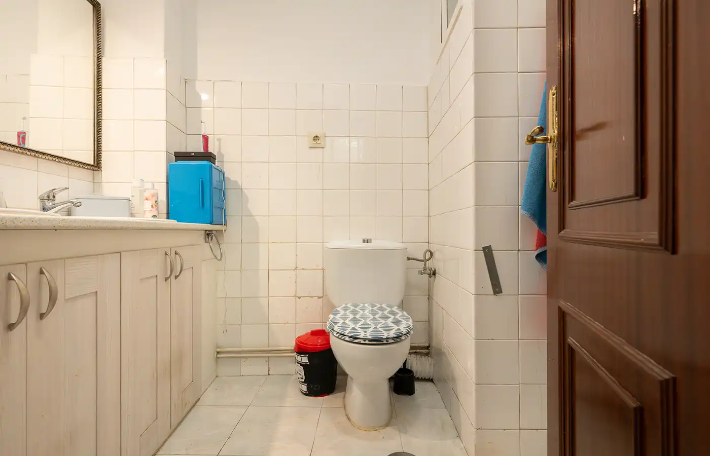 Badezimmer von Wohnung zum Verkauf in A Coruña Capital  mit Parkett, Möbliert und Ofen