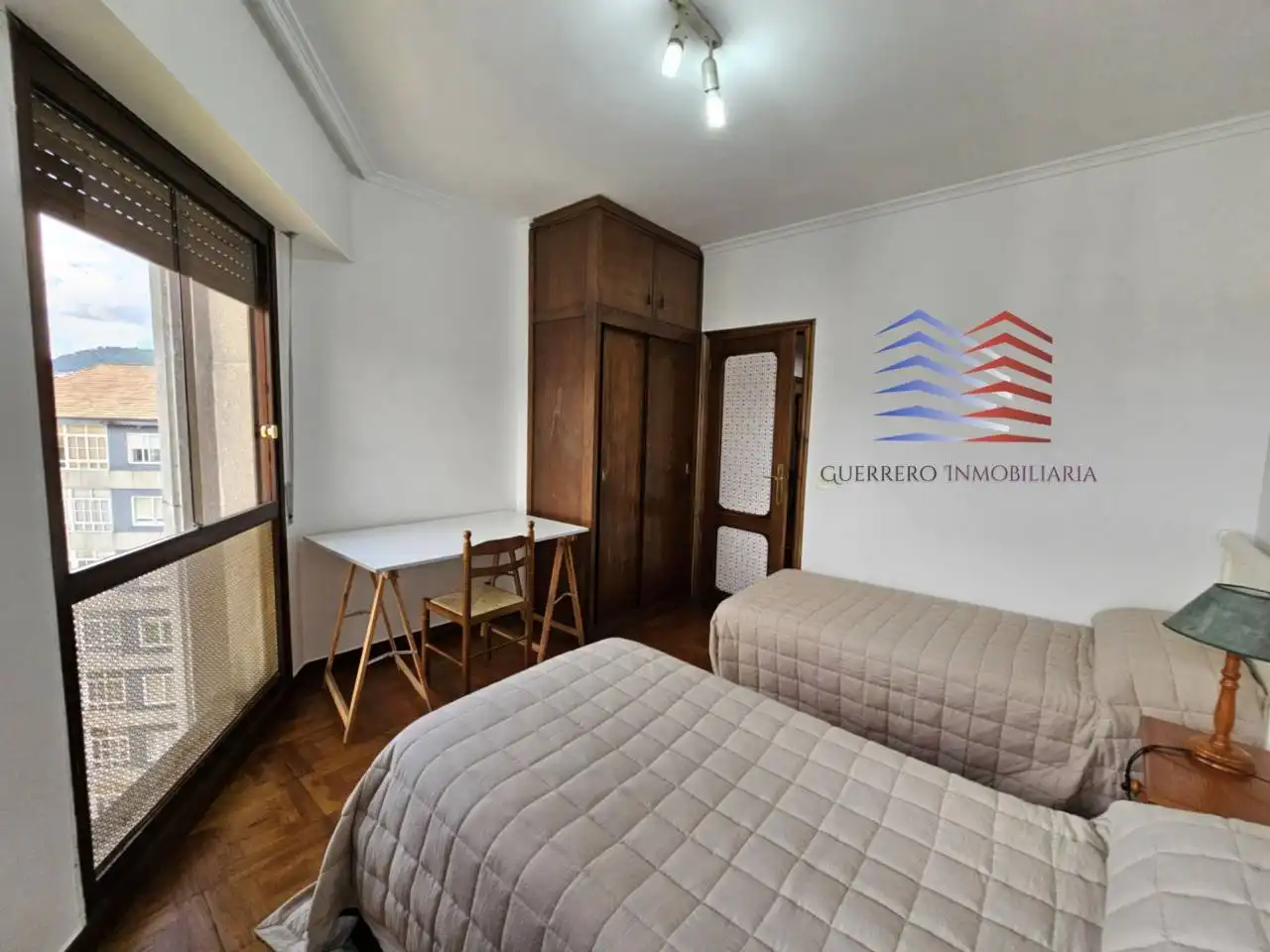 Habitación de Piso de alquiler en Ourense Capital  con Calefacción, Parquet y Trastero
