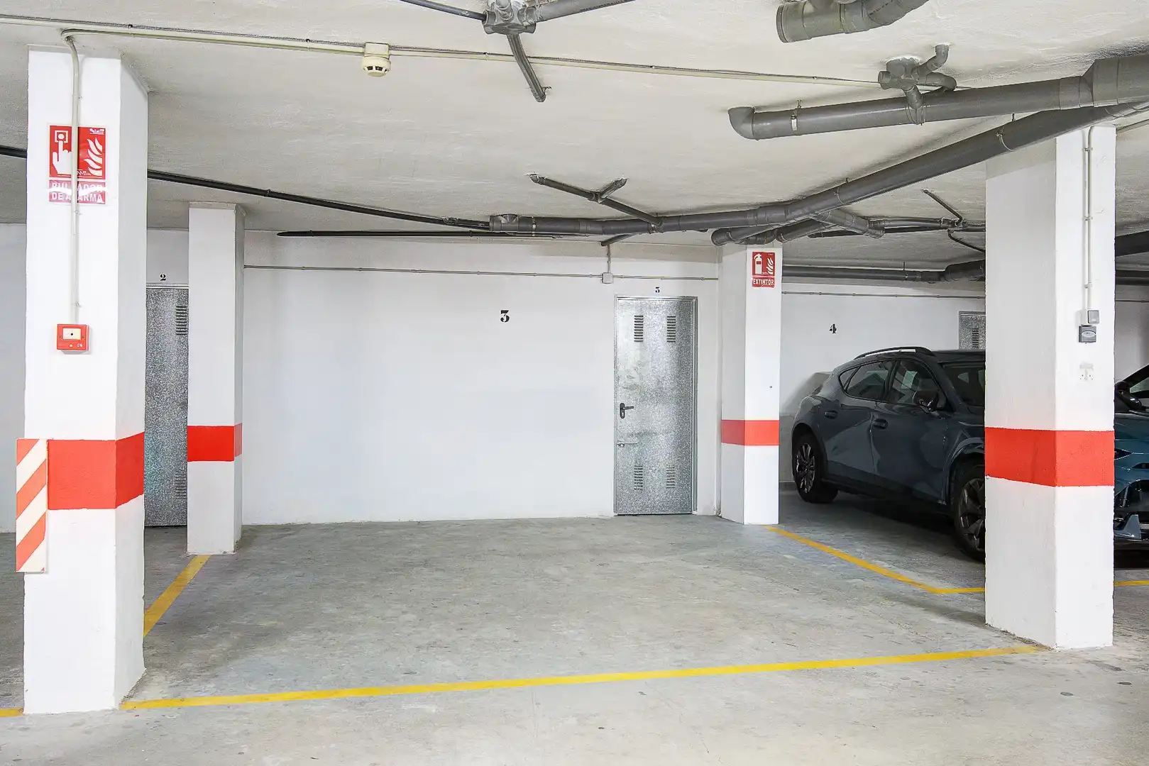 Parking de Piso en venta en Motril con Aire acondicionado, Calefacción y Trastero