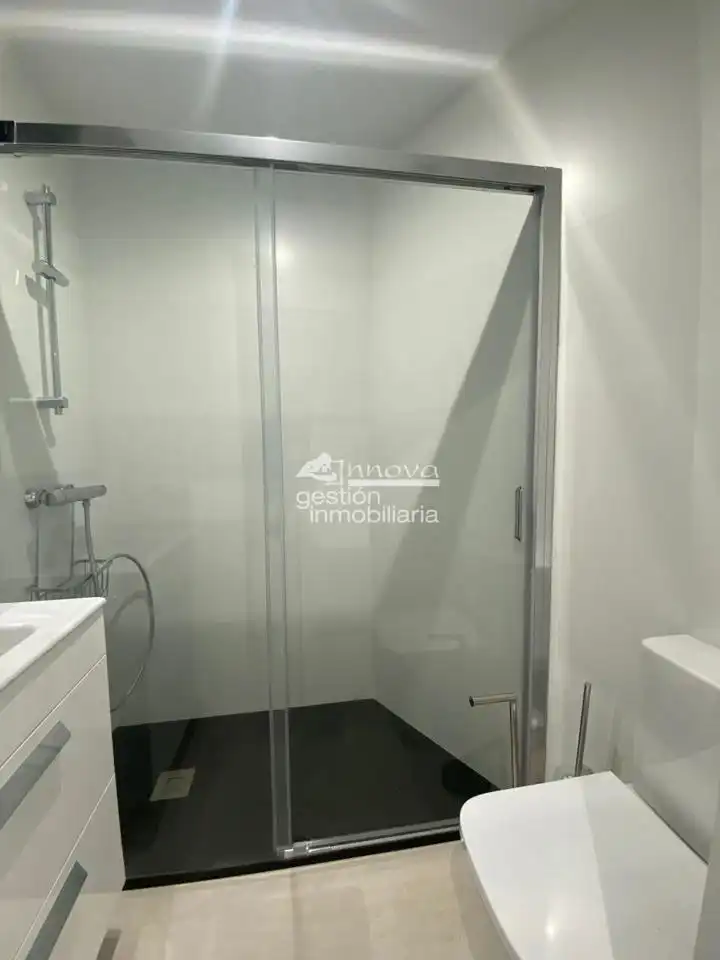 Bany de Casa o xalet de lloguer en Segovia amb Calefacció, Terrassa i Moblat