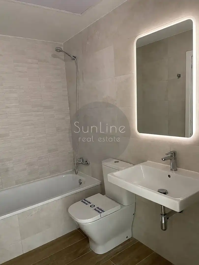 Attic for rent in Carrer de Campos Crespo, Safranar