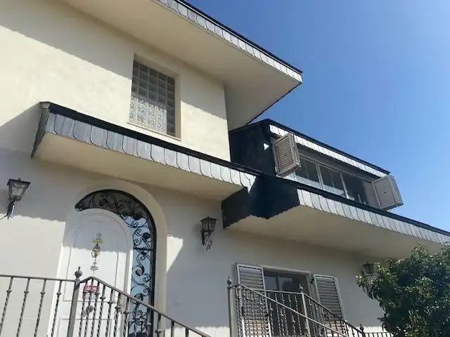 Vista exterior de Casa o chalet en venta en Chiva con Calefacción, Jardín privado y Piscina