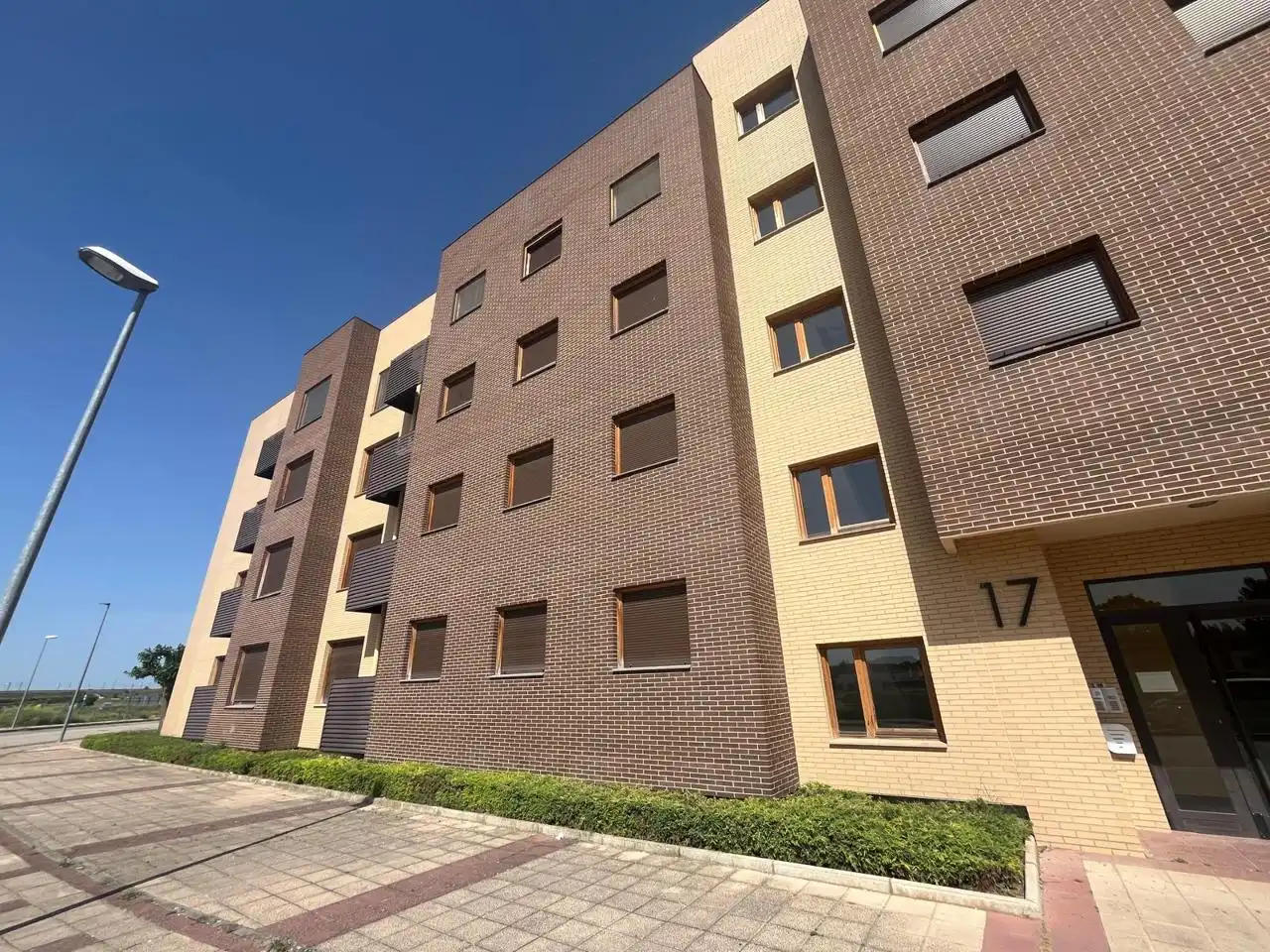 Vista exterior de Piso en venta en Villalbilla de Burgos con Calefacción y Trastero