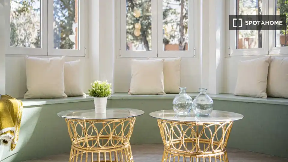 Terrace of Flat for share in Madrid  with Air Conditioner, Terrace and Furnished