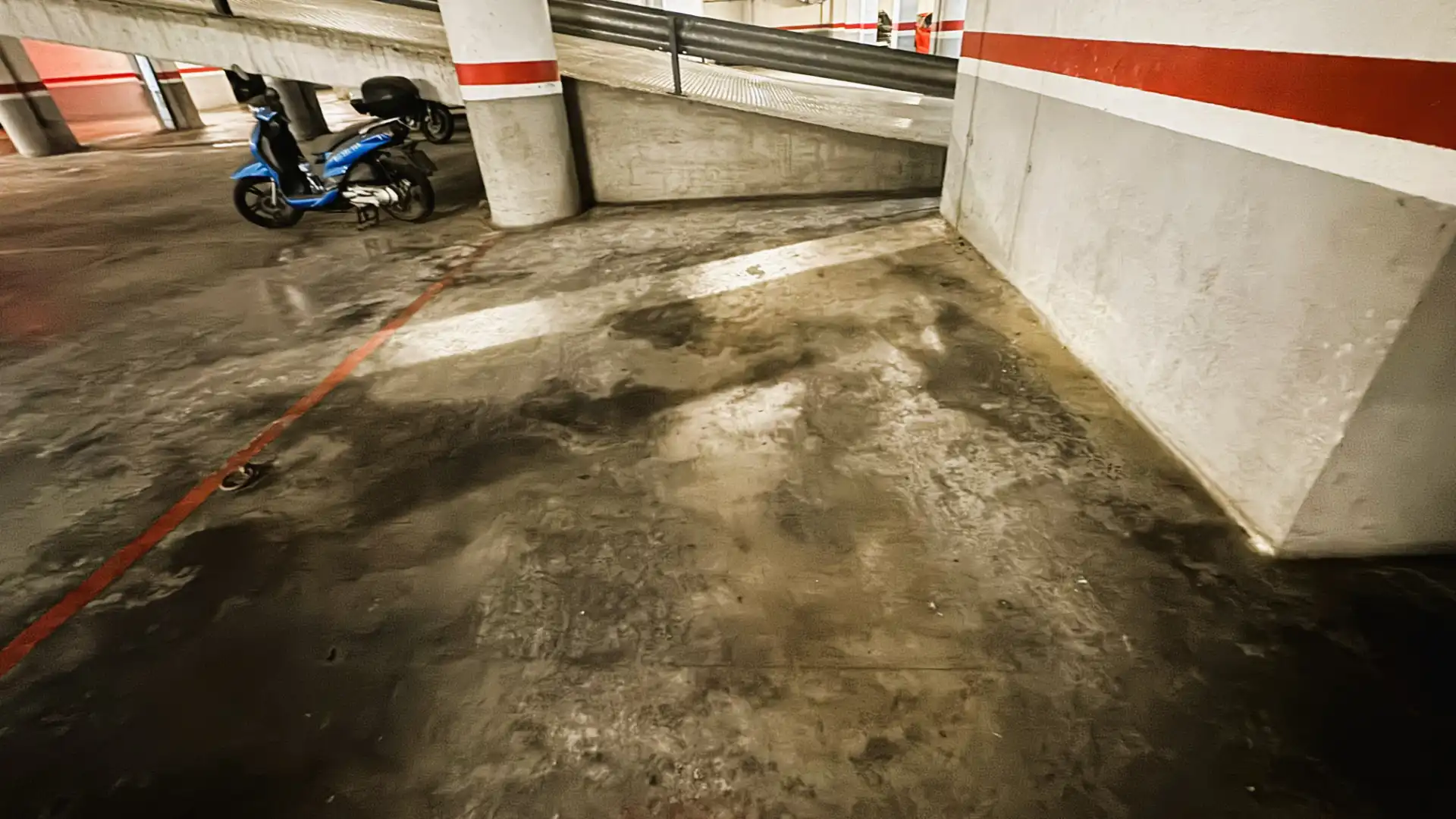 Parkplatz von Wohnung zum Verkauf in Cambrils mit Klimaanlage, Privatgarten und Gemeinschaftspool