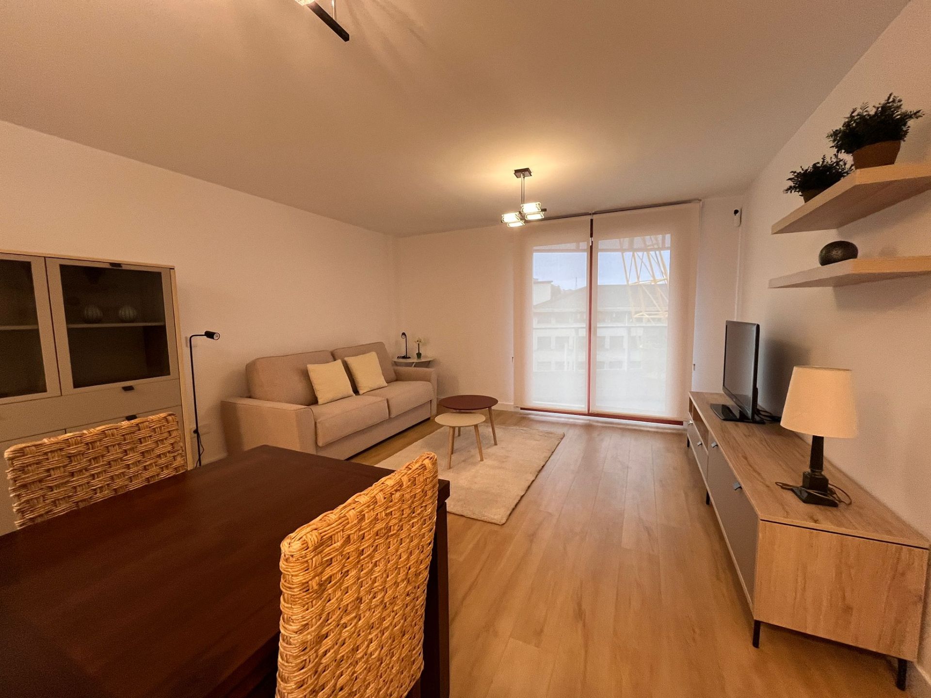 Sala de estar de Piso de alquiler en Bilbao  con Calefacción, Parquet y Terraza