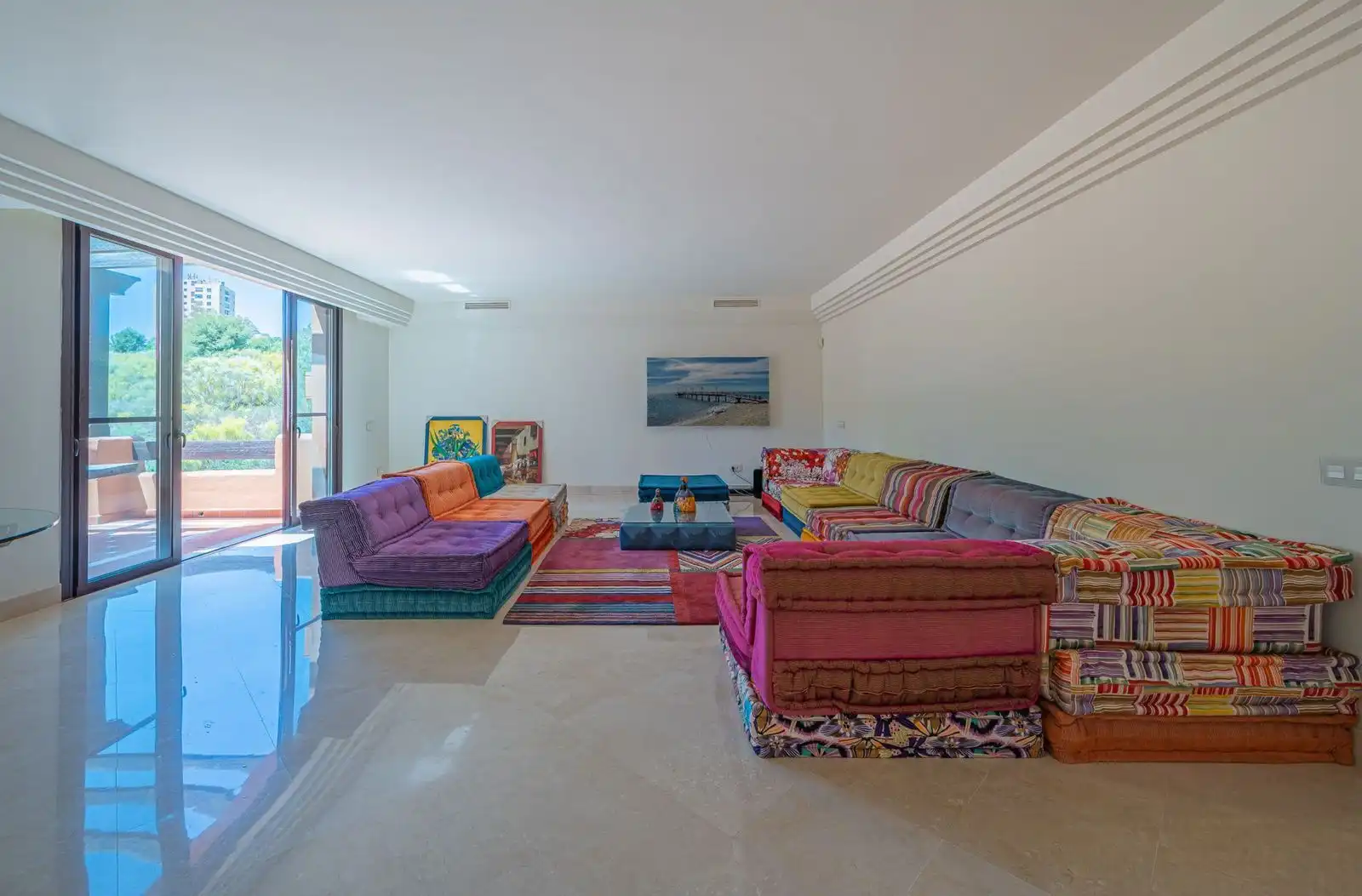 Sala de estar de Ático en venta en Marbella con Terraza, Trastero y Piscina comunitaria